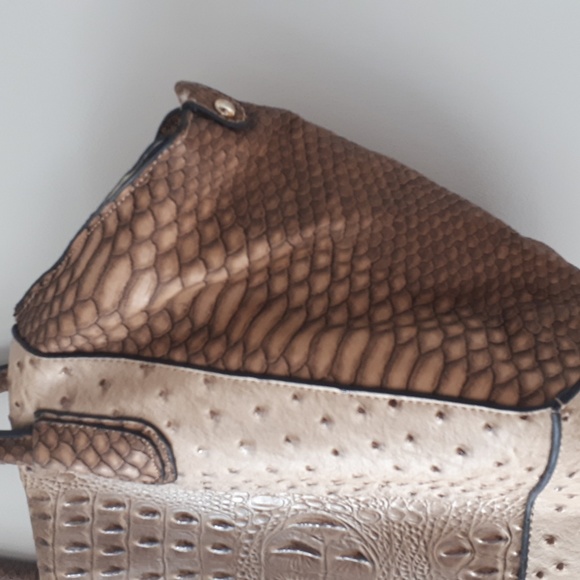 Crocodile purse - Picture 3 of 7